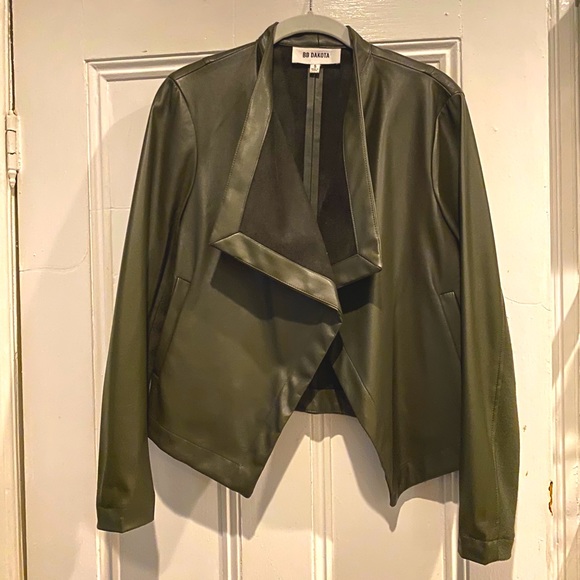 BB Dakota Faux leather cropped jacket/ blazer - Picture 2 of 10